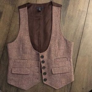 Gap tweed vest, maroon color